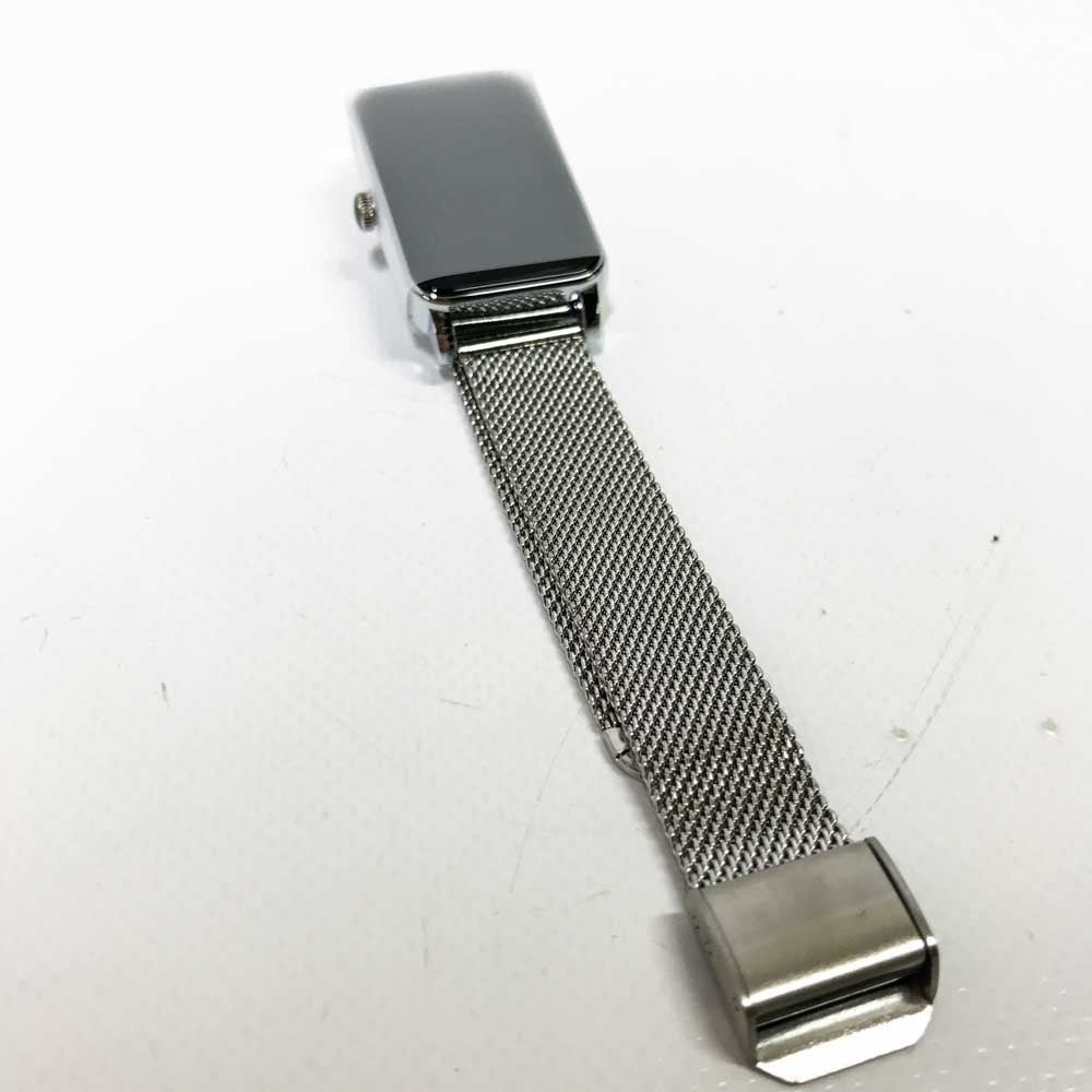 JRLinco Smart Watch für iPhone Android Handy, IP68 Wasserdichte Fitness Tracker, Blutsauerstoff Herzfrequenz Schlafüberwachung, 1.45' Rechteckig mit 12 Sportmodi SILBER