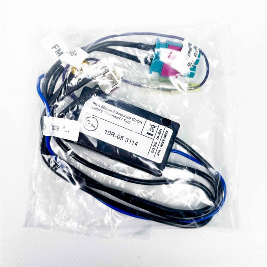 RTA 203.039-0 Doppel Antennenadapter, 2x Fakra auf SMB, UKW/DAB+ Splitter, für Autoradios und Nachrüstgeräte