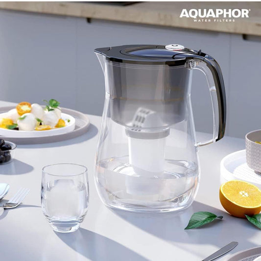 AQUAPHOR Provence Weiß Wasserfilter inkl. 2 A5 Filter mit Magnesium | Karaffe 4,2l | Großer Tischwasserfilter in Glasoptik | Reduziert Kalk & Chlor | Stylischer Behälter