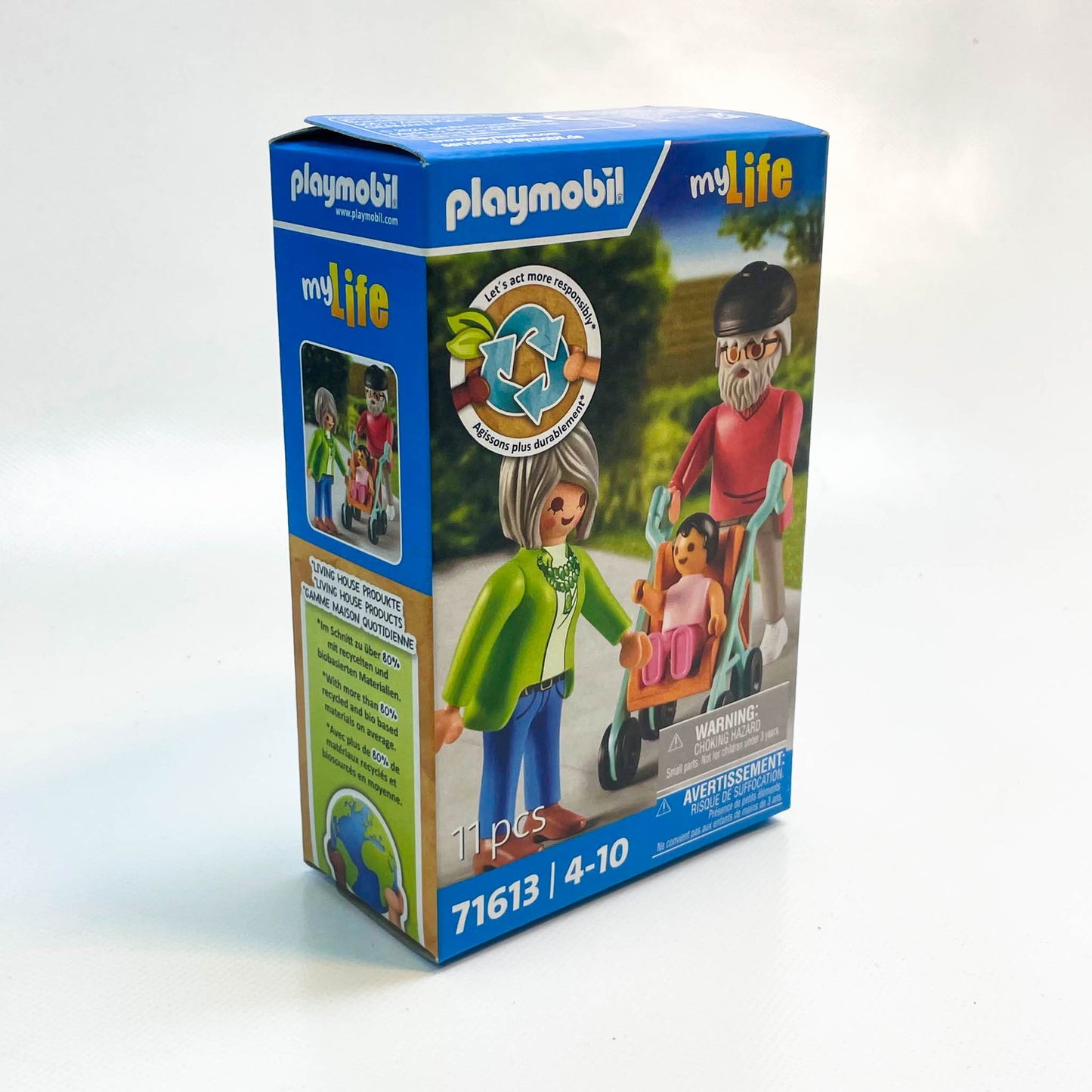 PLAYMOBIL Großeltern mit Baby, 71613, Figuren-Set, 11 Teile, liebevoll gestaltet, ideal für fantasievolles Spielen.
