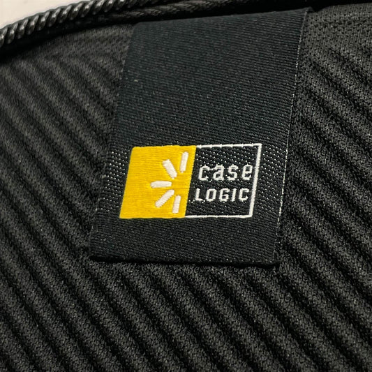 Case Logic EHDC101K, Festplattentasche, EVA-Nylon, schwarz, kompakt (89 x 30 x 135 mm), schützt vor Stößen und Kratzern.