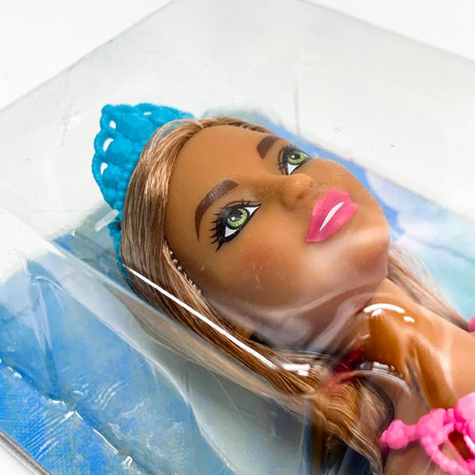 Barbie PRINZESSINNENPUPPE HGR03 mit blauem Kleid