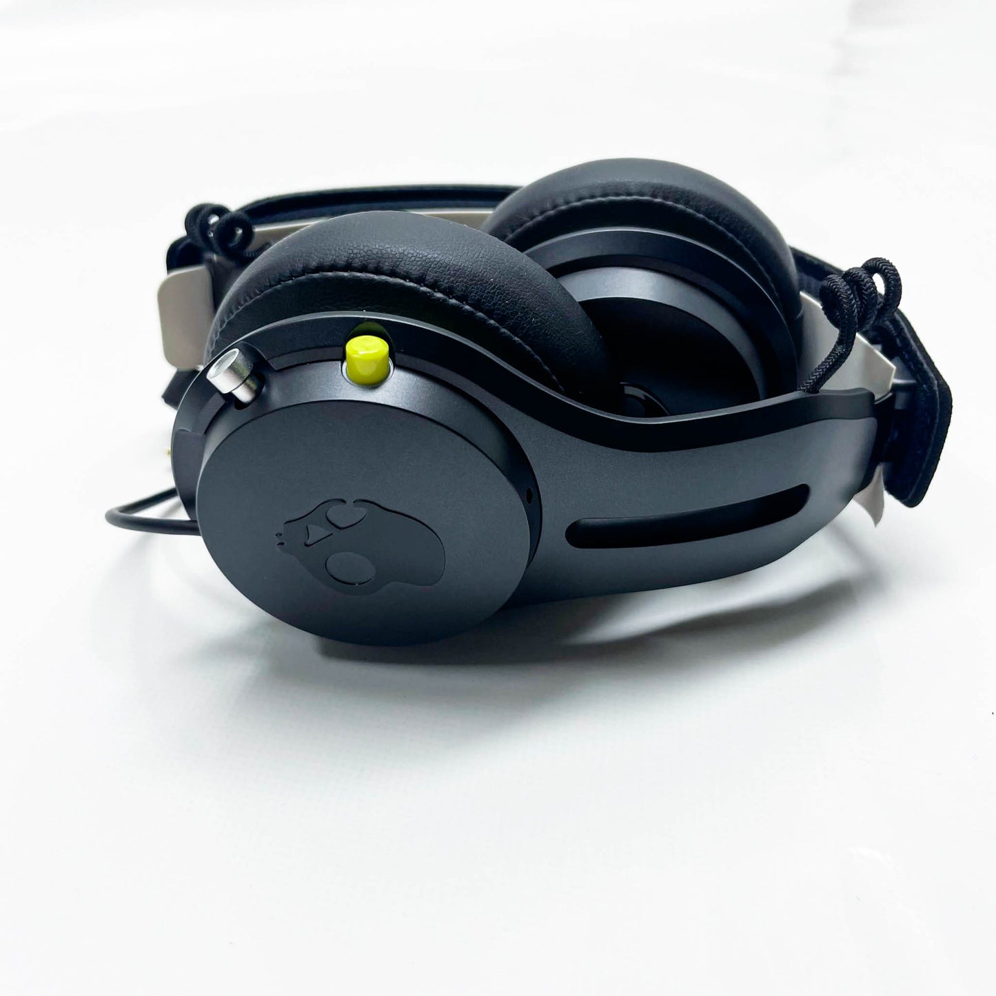 Skullcandy On-Ear Kopfhörer, Aktive Geräuschunterdrückung, 60 Std Akku, Mikrofon, Schwarz
