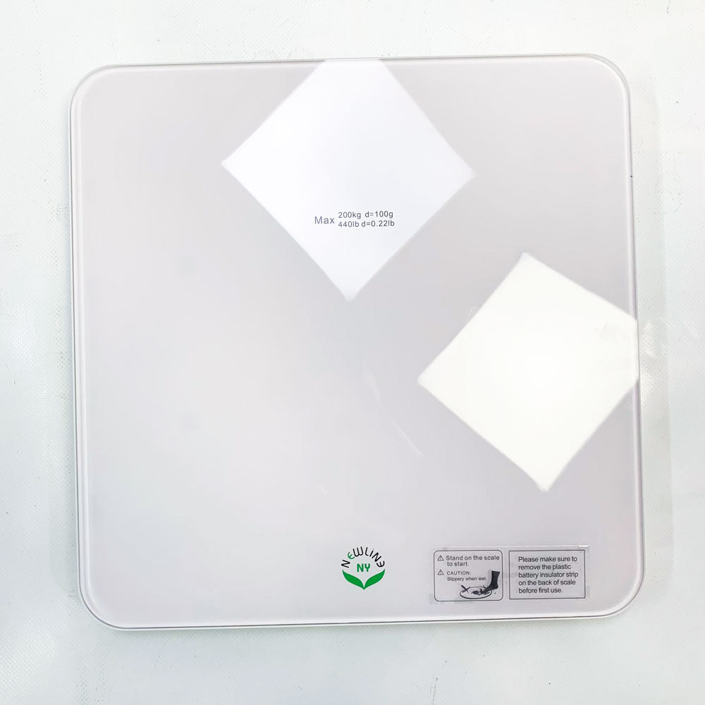 NewlineNY SCB-Tk202-WH Digitale Step-On-Sprechwaage mit LED Display und Batterie