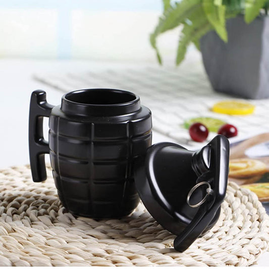 Aseok Fun Bomba Cup 300 ml Keramik schwarz für Cappuccino, Kaffee, Tee mit Deckel - originelle Geschenkidee