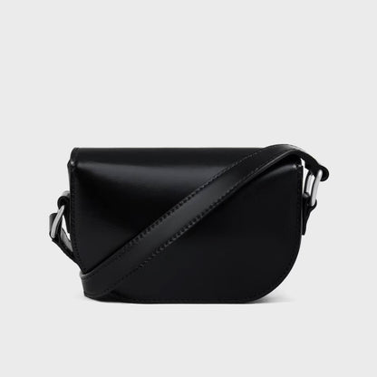 Celine Mini-Umhängetasche Triomphe, Kalbsleder, Schwarz, 12x9x4cm, elegantes Design, kompakt, glänzende Optik