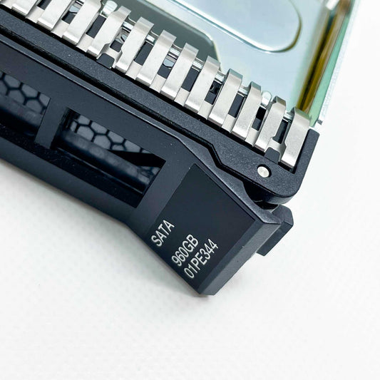 ThinkSystem 960 GB SSD SATA, 01PE344, Speicherlaufwerk, hohe Kapazität, SATA-Schnittstelle, ideal für Server.