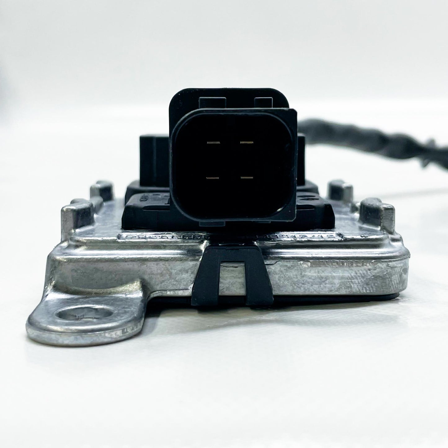 Vitesco A 0121536328/001, Einlass-Stickoxidsensor, für Benzinmotor, präzise Abgasüberwachung, langlebig und zuverlässig.