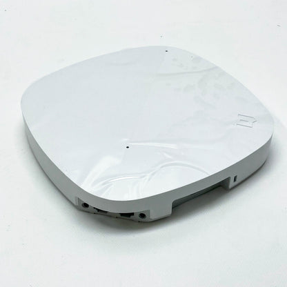 Extreme Networks AP4000-WW, Indoor Tri Radio, Wi-Fi Access Point, integrierte Lichtleistungssensoren, AI/ML, Green Mode, INT Antennen T-Bar.