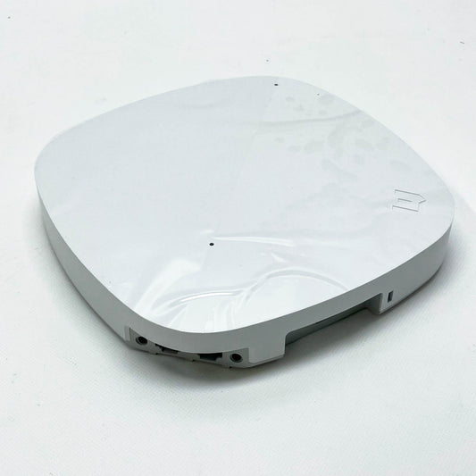 Extreme Networks AP4000-WW, Indoor Tri Radio, Wi-Fi Access Point, integrierte Lichtleistungssensoren, AI/ML, Green Mode, INT Antennen T-Bar.