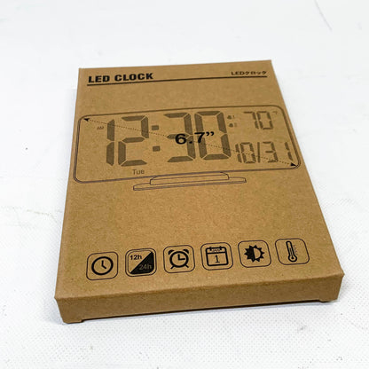 KOSUMOSU Wecker, Modell: KSM-17, Produkttyp: LED-Spiegeluhr, Merkmale: 17 cm, Doppelwecker, Anzeige für Sekunden, Datum, Woche, 12/24 Stunden, dimmbar, Temperaturanzeige – ideal für Schlafzimmer und Wohnzimmer.