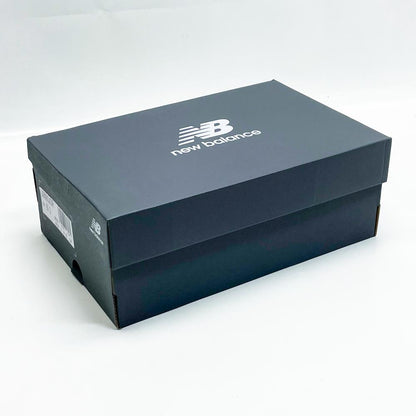 New Balance 9060, EUR 43, Sneaker, Silber Metallic Grau, sportlich, bequem, modisch, ideal für Alltag und Freizeit.