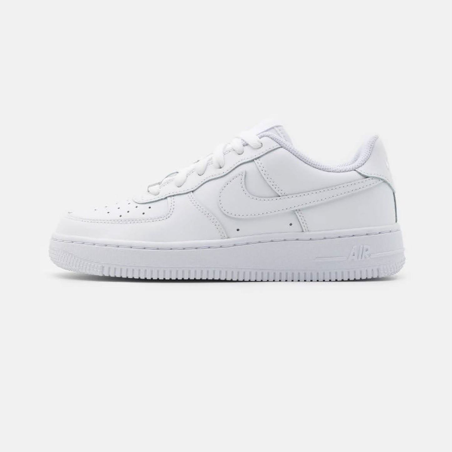 Nike Air Force 1 LE, EUR 40, Sneaker, weiß, Leder, klassische Silhouette, perforierte Zehenbox, gepolsterter Einstieg
