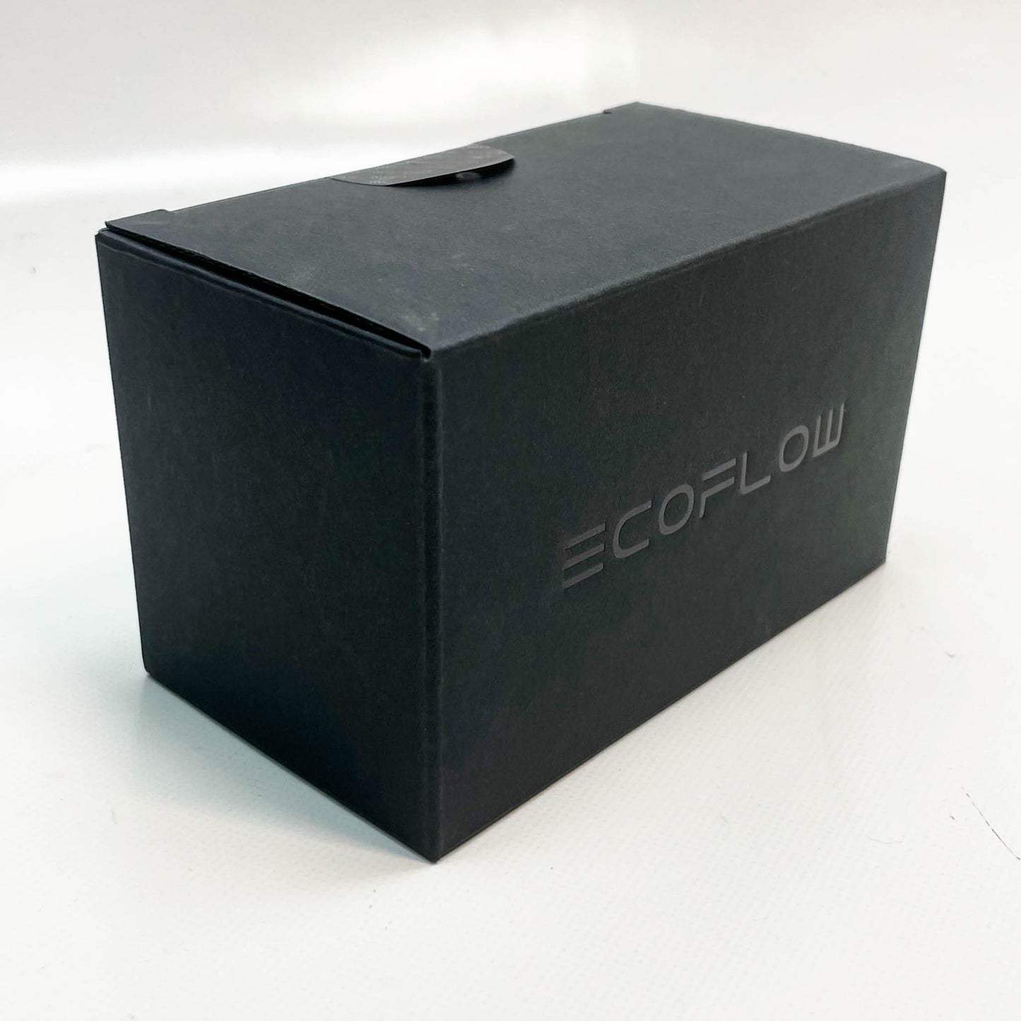 ECOFLOW Relay Module, EFD500-BC-RLY13, 13A, 250V, Schwarz, vielseitiges Schaltmodul für effiziente Energieverwaltung.