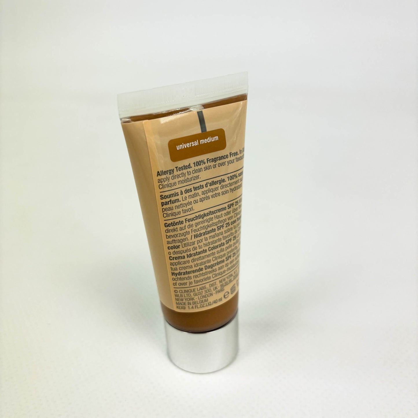 Clinique KEX904 Moisture Surge Sheertint Hydrator SPF 25, 40ml, getönte Feuchtigkeitspflege mit Hyaluronsäure & Aloe, leichte Deckkraft, natürliches Finish